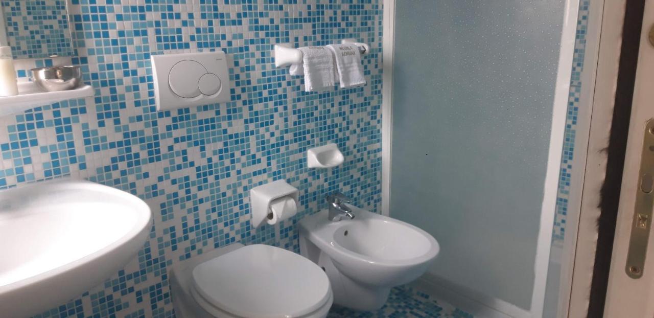 Vegan B&B Meuble Adriana Sirmione Eksteriør billede