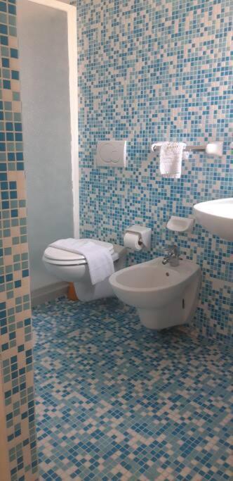 Vegan B&B Meuble Adriana Sirmione Eksteriør billede