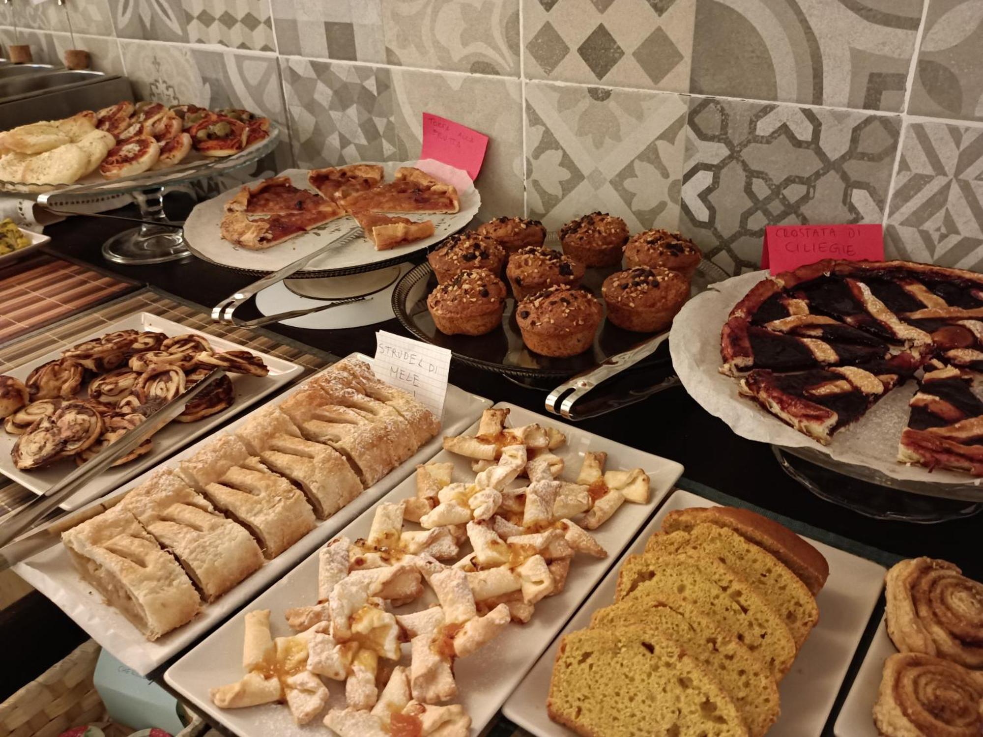 Vegan B&B Meuble Adriana Sirmione Eksteriør billede